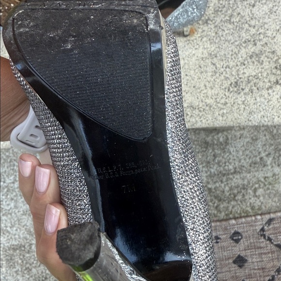 Nine West Dannee Silver Glitter Platform Pumps Heels - Picture 6 of 6